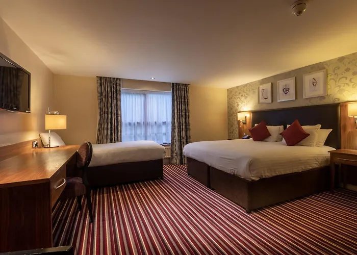 Gloucester Robinswood Hotel, BW Signature Collection